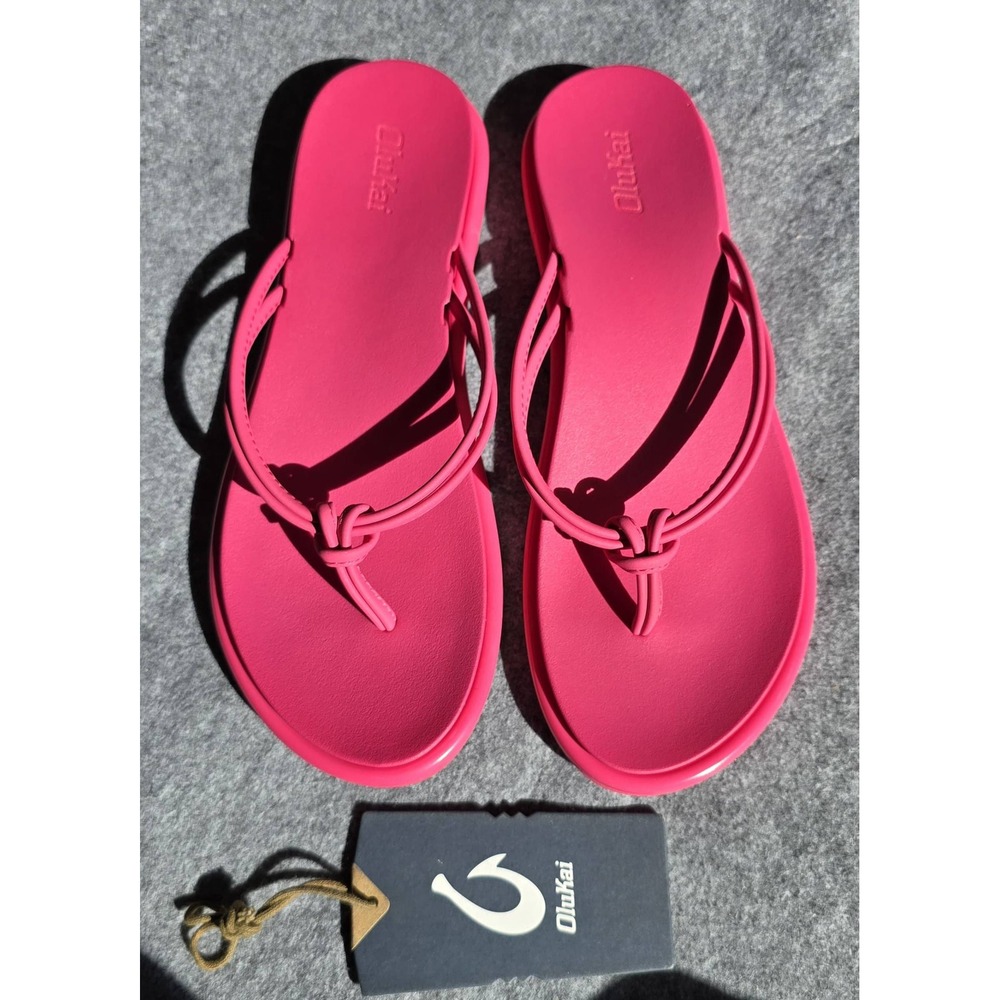 OluKai Aka Women's Beach Sandals, Water-Friendly Flip-Flop Slides Pink Size 8